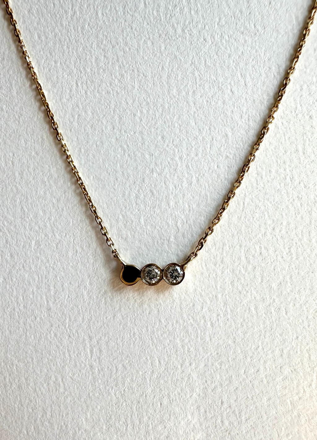 Collier 3 Confettis laque noire or jaune 