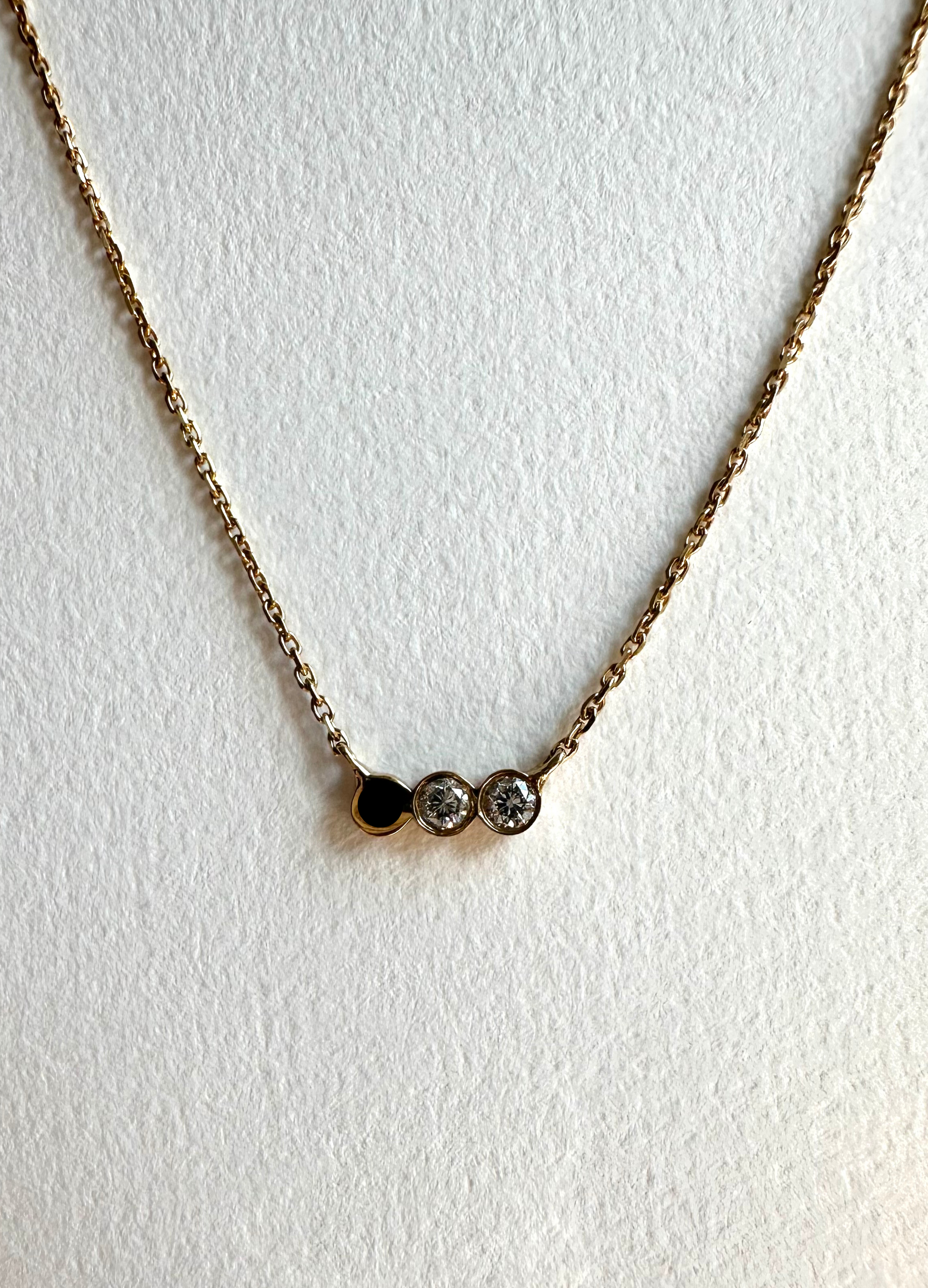 Collier 3 Confettis laque noire or jaune 